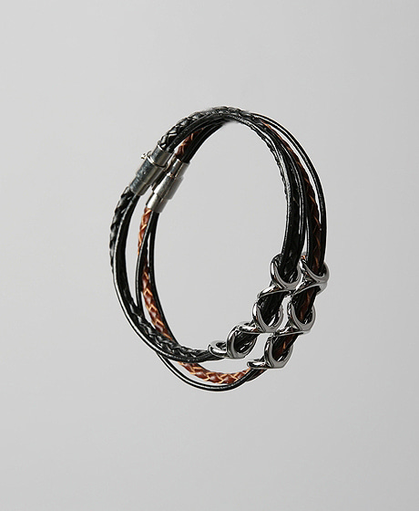 A-5145<br>ZIGZAG PATTERN LEATHER BRACELET<br>Color : 2 color<br>Material : leather
