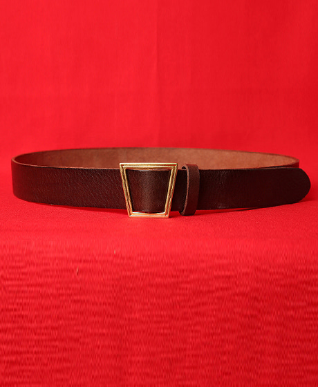 A-6793<br>UNBALANCE SQUARE METAL BELT<br>언밸런스 사각 메탈 벨트<br>Color : 2 color<br>Material : cowskin