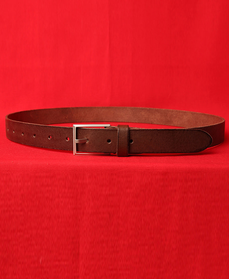 A-6788<br>SQUARE METAL PATTERN BELT<br>사각 메탈 패턴 벨트<br>Color : 2 color<br>Material : cowskin
