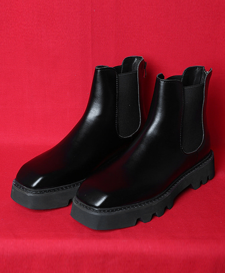 A-7240<br>COWHIDE CHELSEA BOOTS<br>소가죽 첼시 부츠<br>Color : 1 color<br>Heel height : 4cm