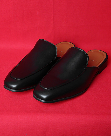 A-7720<br>COWHIDE BLOAFER<br>소가죽 블로퍼<br>Color : 1 color<br>Heel height : 4cm
