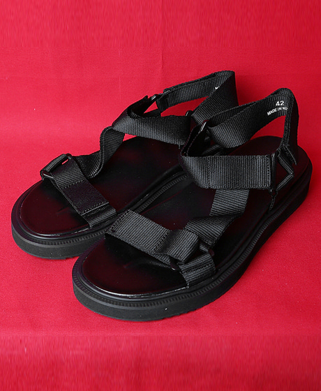 A-8351<br>Y-3 STRAP SANDALS<br>Y-3 스트랩 샌들<br>Color : 1 color<br>Heel height : 3cm