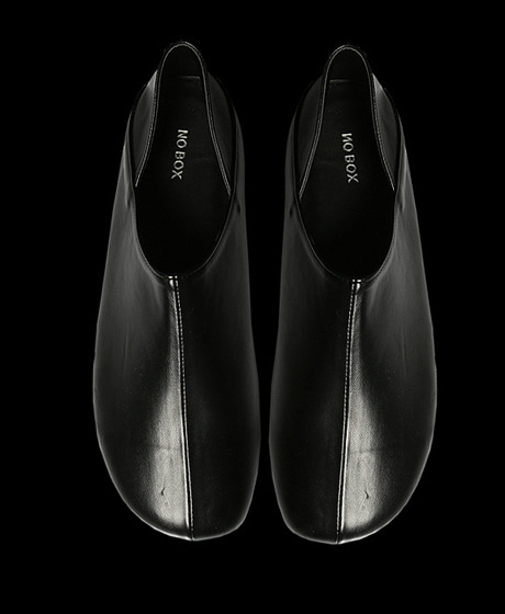 A-10846<br>절개 로퍼<br>Color : 1 color<br>Material : leather