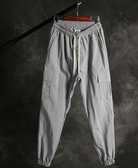 P-8827<br>와샤 카고 조거 팬츠<br>Color : 2 color<br>Material : nylon