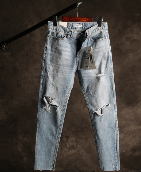 P-9138<br>무릎 데미지 빈티지 워싱 팬츠<br>Color : 1 color<br>Material : denim