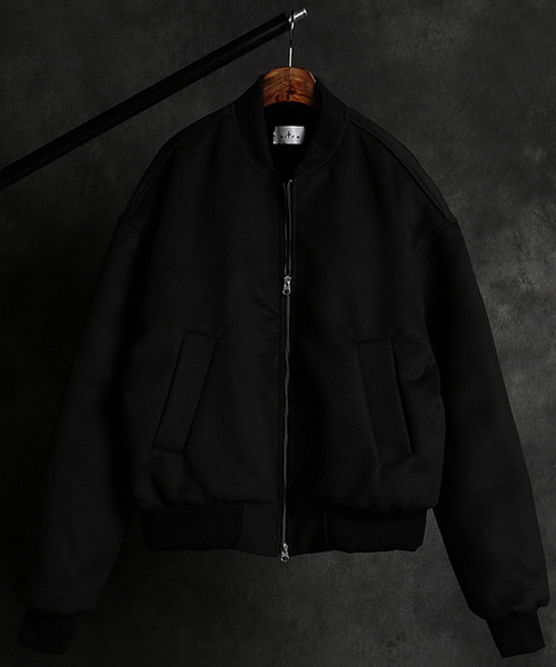JK-18722<br>crop fit wool zip-up jacket