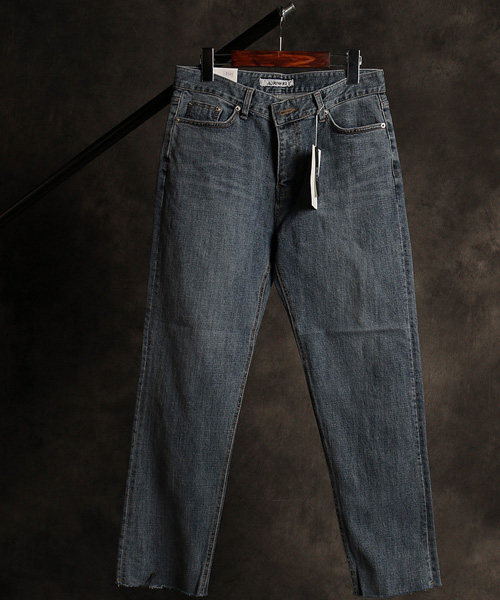 P-12719<br>incision washing denim pants