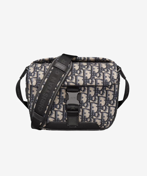 A-38596<br><b>DIOR</b><br>익스플로러 파우치 스트랩 오블리크 백</b><br>[매장가-240만원대]