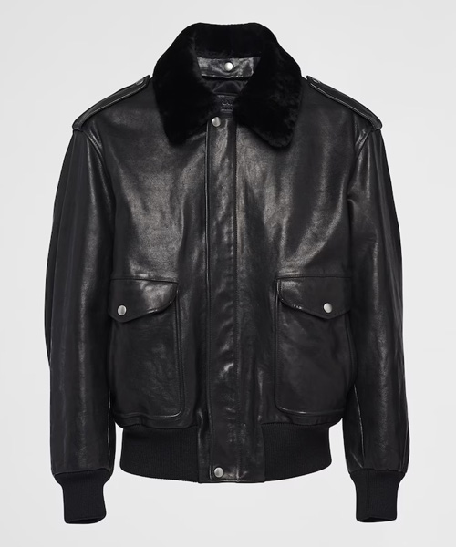 JK-22744<br><b>PRADA</b><br>삼각로고 디테일 봄버 자켓</b><br>[매장가-1000만원대]