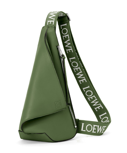 A-38604<br><b>LOEWE</b><br>안톤 슬링 백</b><br>[매장가-290만원대]