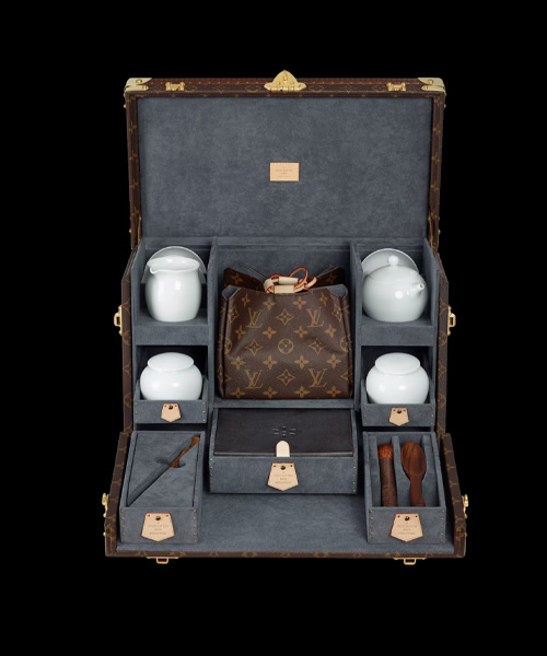 A-38494<br><b>LOUIS VUITTON</b><br>티 케이스 세트</b><br>[매장가-4500만원대]