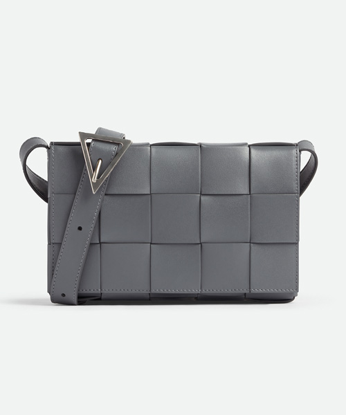 A-38584<br><b>BOTTEGA VENETA</b><br>보테가베네타 카세트 백</b><br>[매장가-300만원대]