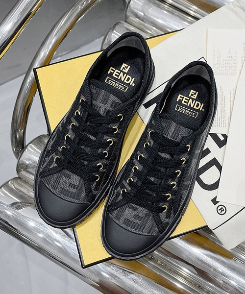 A-38457<br><b>FENDI</b><br>패브릭 로우탑 스니커즈</b><br>[매장가-100만원대]