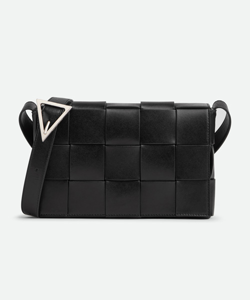 A-38587<br><b>BOTTEGA VENETA</b><br>보테가베네타 카세트 백</b><br>[매장가-300만원대]