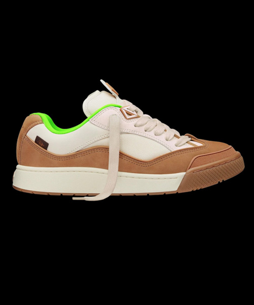 A-38392<br><b>DIOR x CACTUS JACK</b><br>B713 스니커즈</b><br>[매장가-1000만원대]