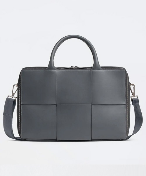 A-38782<br><b>BOTTEGA VENETA</b><br>아르코 브리프케이스</b><br>[매장가-400만원대]