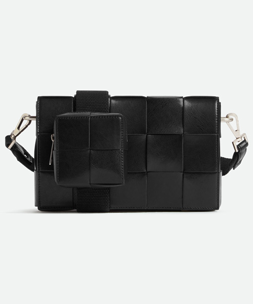 A-39191<br><b>BOTTEGA VENETA</b><br>버서타일 스트랩 카세트</b><br>[매장가-300만원대]