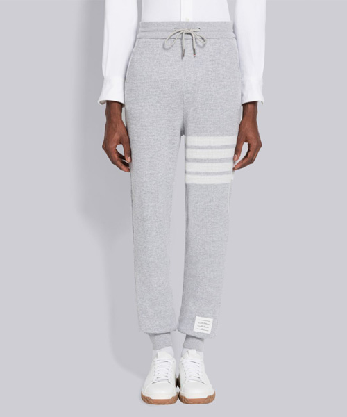 P-15397<br><b>THOM BROWNE</b><br>캐시미어 오플 4-바 스웨트팬츠</b><br>[매장가-280만원대]