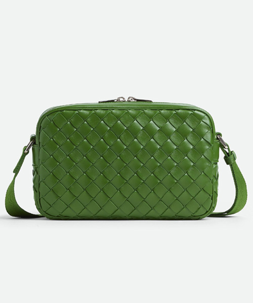 A-39321<br><b>BOTTEGA VENETA</b><br>인트레치아토 스몰 카메라 백</b><br>[매장가-300만원대]