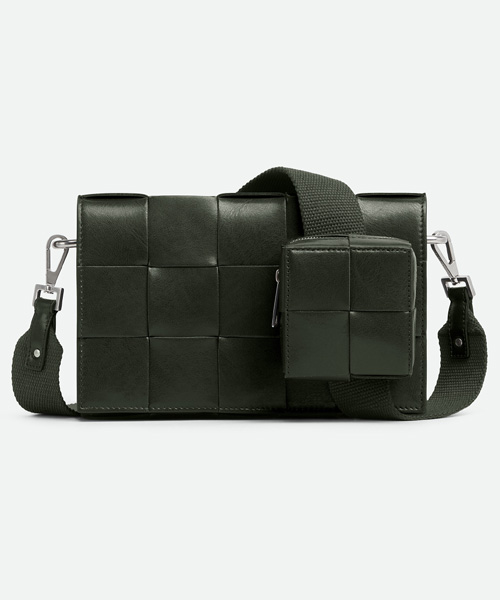 A-39188<br><b>BOTTEGA VENETA</b><br>버서타일 스트랩 카세트</b><br>[매장가-300만원대]