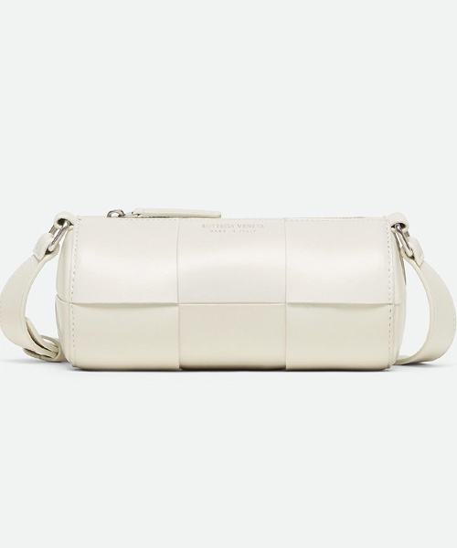 A-39296<br><b>BOTTEGA VENETA</b><br>스몰 카세트</b><br>[매장가-300만원대]