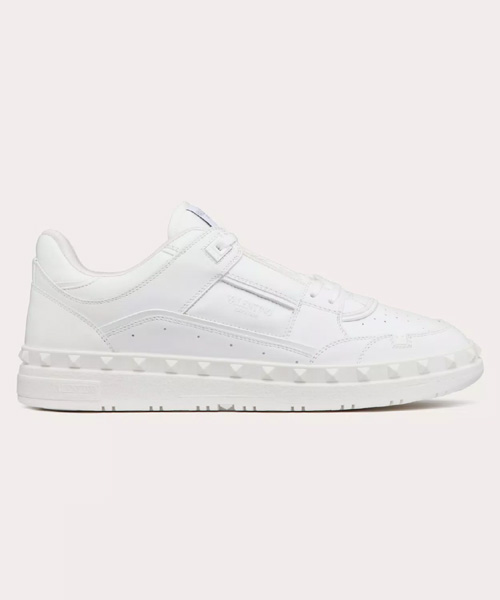 A-38870<br><b>VALENTINO</b><br>프리도트 가죽 로우탑 스니커즈</b><br>[매장가-100만원대]