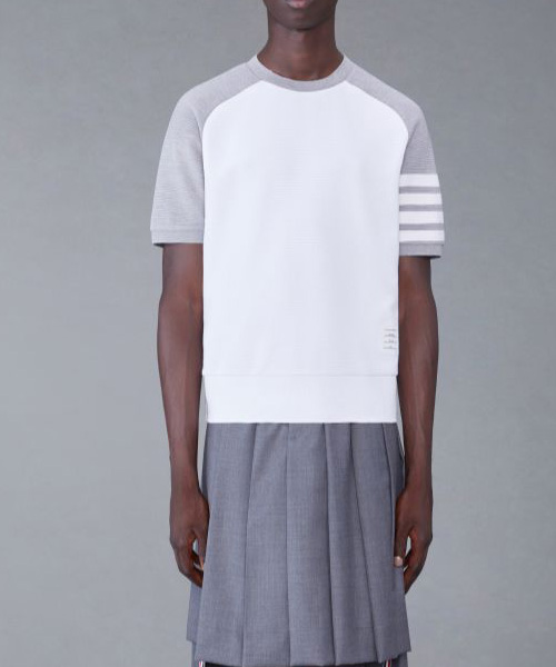 T-29301<br><b>THOM BROWNE</b><br>오토맨 립 4바 새들 쇼트 슬리브 스웻셔츠</b><br>[매장가-120만원대]