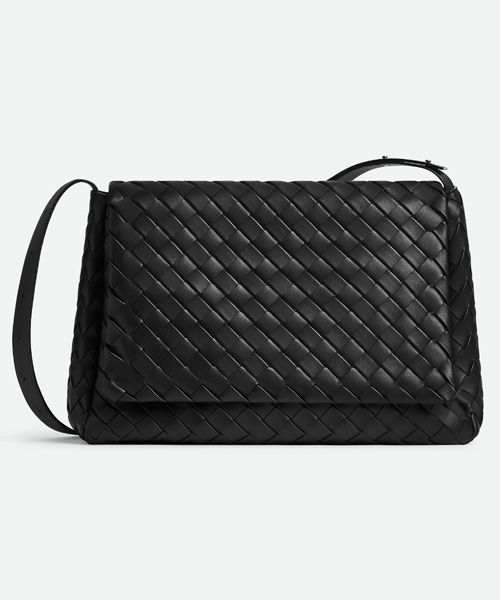 A-39149<br><b>BOTTEGA VENETA</b><br>맥시 코블 메신저백</b><br>[매장가-900만원대]