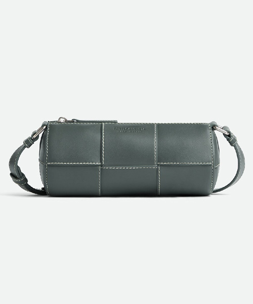 A-39293<br><b>BOTTEGA VENETA</b><br>스몰 카세트</b><br>[매장가-300만원대]