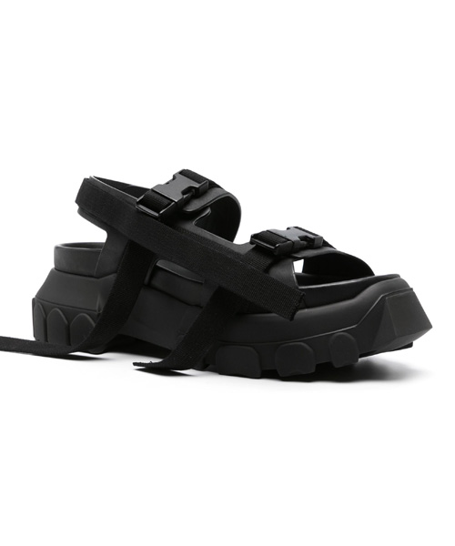 A-39075<br><b>RICK OWENS</b><br>트랙터 청키 가죽 샌들</b><br>[리셀가-150만원대]