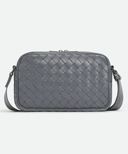 A-39323<br><b>BOTTEGA VENETA</b><br>인트레치아토 스몰 카메라 백</b><br>[매장가-300만원대]