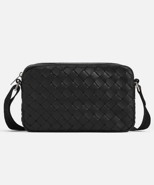 A-39326<br><b>BOTTEGA VENETA</b><br>인트레치아토 스몰 카메라 백</b><br>[매장가-300만원대]