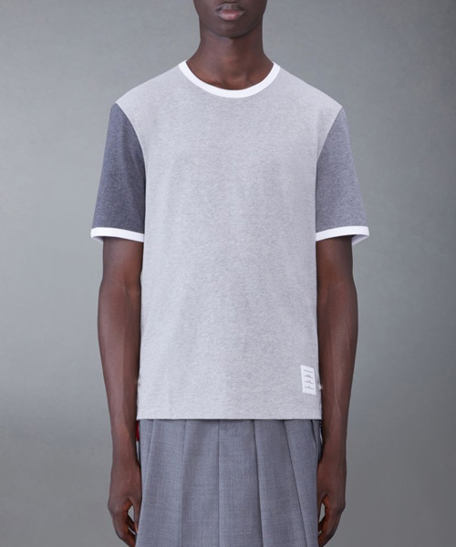 T-29658<br><b>THOM BROWNE</b><br>토널 그레이 코튼 저지 쇼트 슬리브 링거 티셔츠</b><br>[매장가-60만원대]