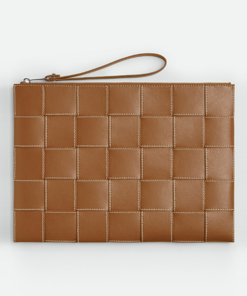A-39447<br><b>BOTTEGA VENETA</b><br>라지 카세트 파우치</b><br>[매장가-300만원대]