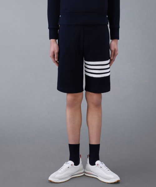 P-15504<br><b>THOM BROWNE</b><br>4-바 와플 스트라이프 스웨트쇼츠</b><br>[매장가-150만원대]