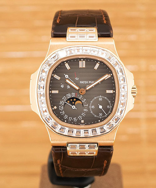 A-39550<br><b>PATEK PHILIPPE</b><br>노틸러스 다이아몬드 40mm 로즈골드</b><br>[리셀가-5억원대]