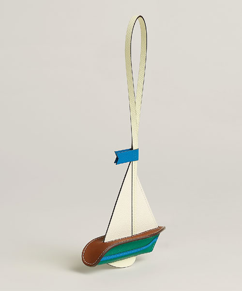 A-39726<br><b>HERMES</b><br>SAIL 24 CHARM</b><br>[매장가-200만원대]