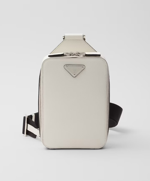 A-40135<br><b>PRADA</b><br>사피아노 레더 백</b><br>[매장가-350만원대]