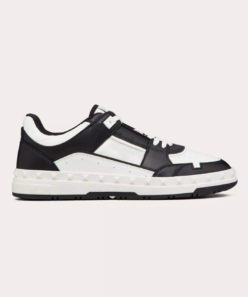 A-39919<br><b>VALENTINO</b><br>프리도트 송아지 가죽 로우탑 스니커즈</b><br>[매장가-100만원대]