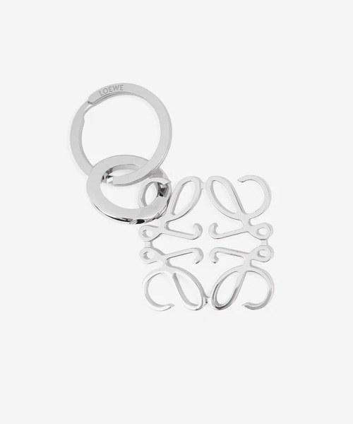 A-39855<br><b>LOEWE</b><br>아나그램 키링 메탈 팔라듐</b><br>[매장가-30만원대]