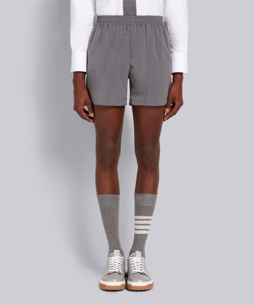 P-15650<br><b>THOM BROWNE</b><br>밴딩 트랙 쇼츠</b><br>[매장가-90만원대]