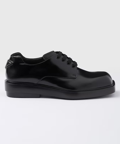 A-39917<br><b>PRADA</b><br>브러쉬드 가죽 더비 슈즈</b><br>[매장가-130만원대]