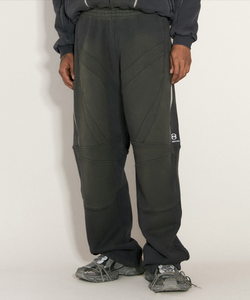 P-15751<br><b>BALENCIAGA</b><br>바이커 트랙 팬츠</b><br>[매장가-200만원대]