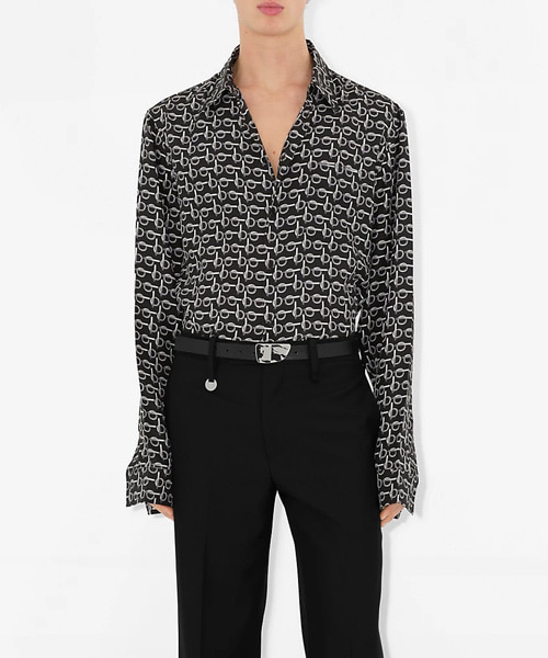 S-5197<br><b>BURBERRY</b><br>B 실크 셔츠</b><br>[매장가-200만원대]