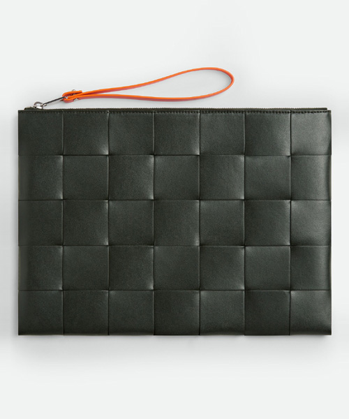 A-40711<br><b>BOTTEGA VENETA</b><br>카세트 라지 플랫 파우치</b><br>[매장가-260만원대]