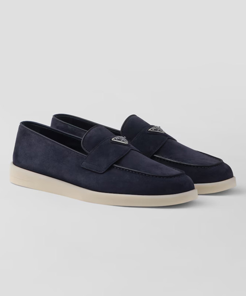 A-41456<br><b>PRADA</b><br>스웨이드 로퍼</b><br>[매장가-140만원대]