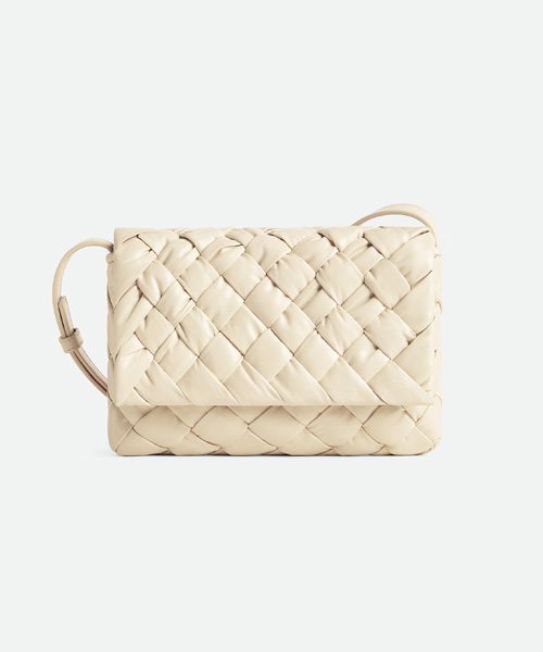 A-41507<br><b>BOTTEGA VENETA</b><br>스몰 럼플 메신저 백</b><br>[매장가-470만원대]