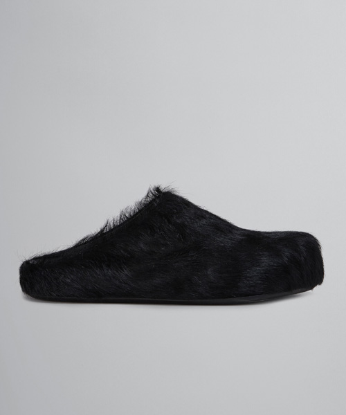 A-41210<br><b>MARNI</b><br>블랙 롱 헤어 송아지 가죽 사보</b><br>[매장가-110만원대]
