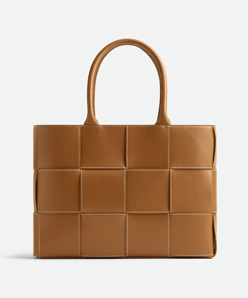 A-41469<br><b>BOTTEGA VENETA</b><br>미디엄 아르코 토트백</b><br>[매장가-500만원대]