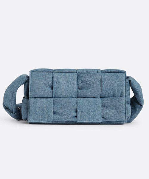 A-41880<br><b>BOTTEGA VENETA</b><br>패딩 테크 카세트 백</b><br>[매장가-280만원대]